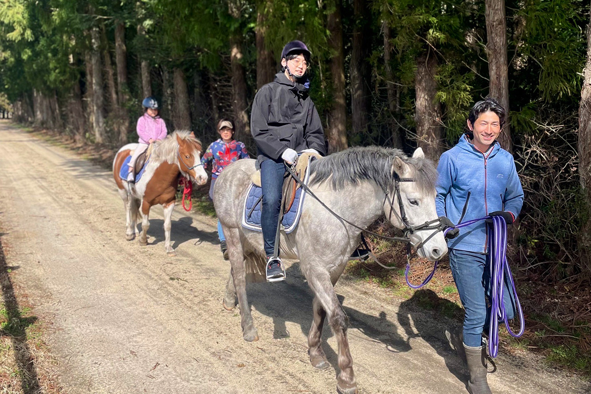 ポニー乗馬(引き馬)